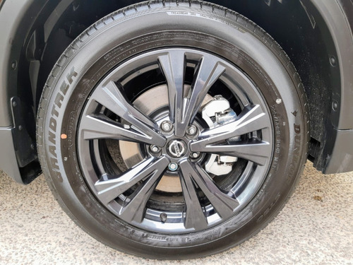 Imagen 13 de 14 de Nissan X-trail Advanse 3 Filas