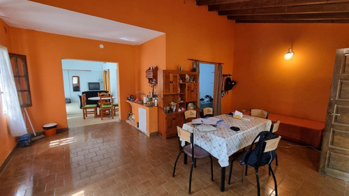 Casa 2 Dormitorios En San Clemente Del Tuyú Con Departamento Independiente Al Frente