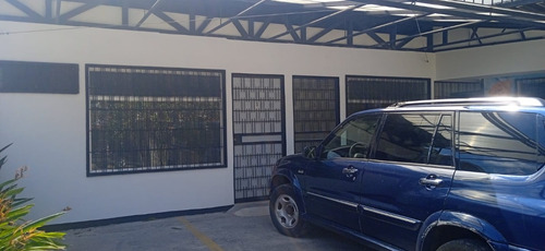 Locales Comerciales La Asunción Belén Heredia.