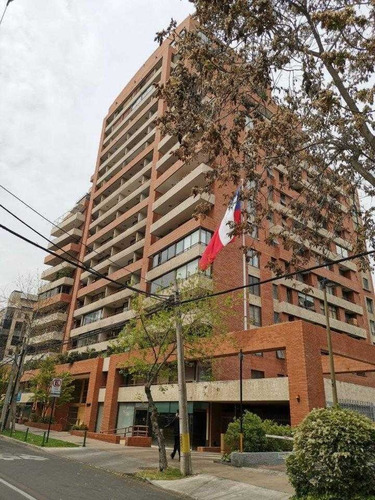 Imagen 1 de 5 de Estacionamiento A Pasos De Plaza Peru