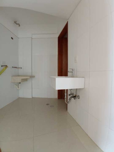 Imagen 9 de 20 de Se Vende Apartamento Ph Triplex De 334 M2 4h/4b/3p En Lomas Del Sol