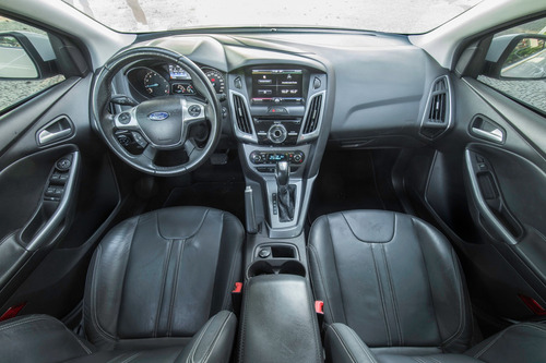Ford Focus Hatch Titanium Plus 2.0 16v Powershift