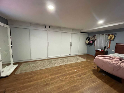 Amplia Casa A Cuadras De U San Sebastián (84408)