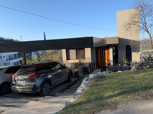 Imagen 2 de 14 de Dueño Vende Excte Casa En T. De La Estanzuela. Gran Vista!