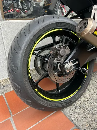 Suzuki Gsx R 1000r Mod 2023 (color Exclusivo)