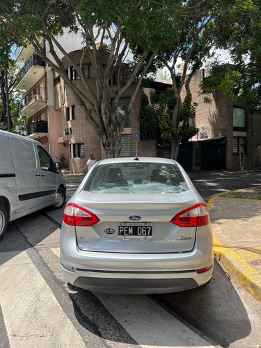 Ford Fiesta Se Plus Sedan // 2015 // 116km
