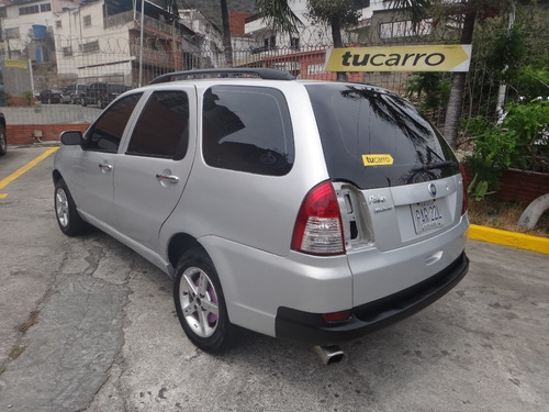 Imagen 6 de 13 de Fiat Palio Weekend Sincronico
