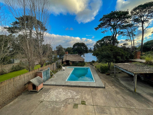 Casa A Reciclar En Venta Parque Miramar Fondo Al Lago