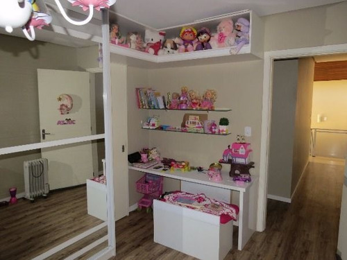 Casa Em Rubem Berta Com 4 Dormitórios - Nk18310