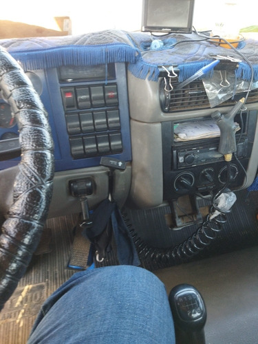 Imagen 5 de 10 de Volkswagen 17 220