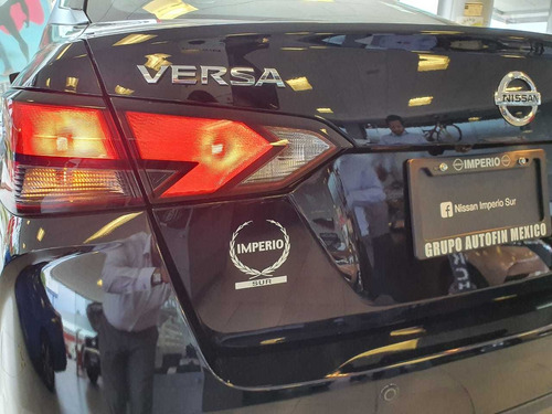 Imagen 4 de 14 de Nissan Versa Advance T/m 2022