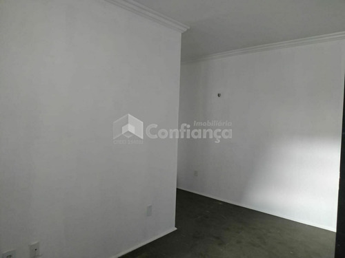 Imagem 4 de 12 de Apartamento Para Alugar No Bairro Cajazeiras - Fortaleza/ce - 748