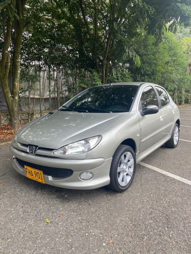 Peugeot 206 1.6 X-line