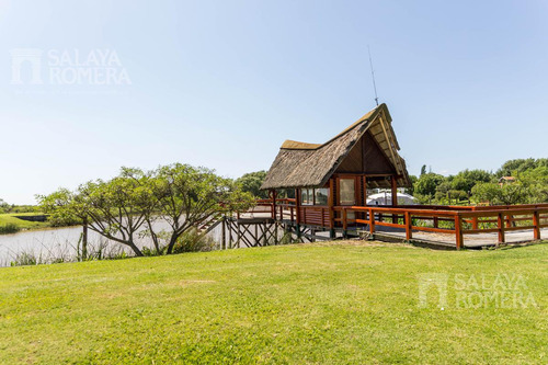 Venta De Casa En Isla Santa Monica Como Nueva Country Nautico