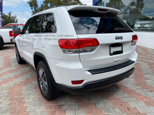 Imagen 5 de 12 de Jeep Grand Cheroke 2018 Laredo V6 Aut Tela Eng $ 103,600