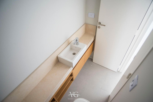 Espectacular Departamento De 3 Ambientes En Torre De Categoría B-residence - Full Amenities
