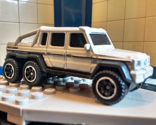 Priviet Trucks Mercedes Benz G63 Amg 6x6 Matchbox Hw 2