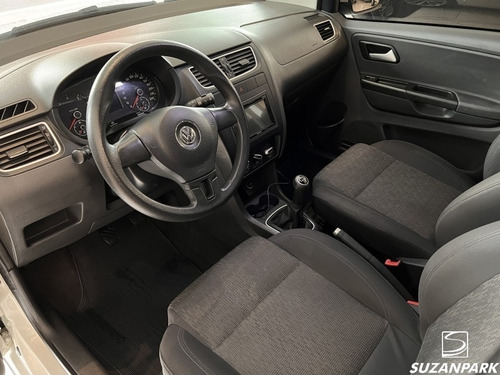 Imagem 5 de 15 de Vw Spacefox Trend 1.6 2013 Único Dono
