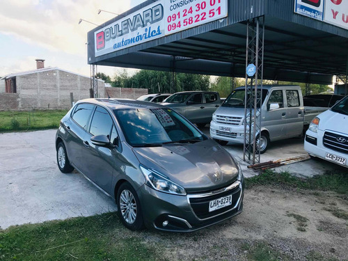 Peugeot 208 1.6 Allure 2018