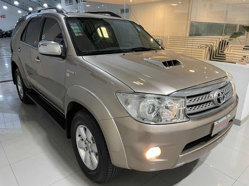 Toyota SW4 3.0 I Srv At C/cuero 4x4 (2009)
