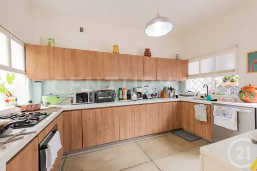 Venta Casa Laureles A Una Cuadra Y Media Del Primer Parque Excelente Ubicación