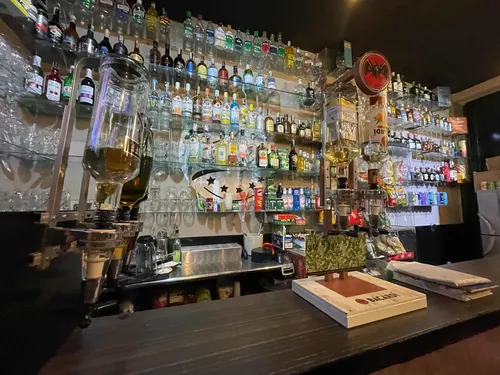 Bar Local Pub