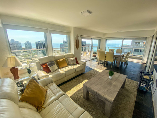 Vendo  Penthouse 2 Dormitorios, 2 Baños,  Garaje, Punta Del Este