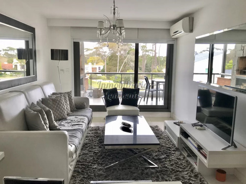 Alquiler Anual-temporada Apartamento 1 Dormitorio Y Medio Edificio Unique