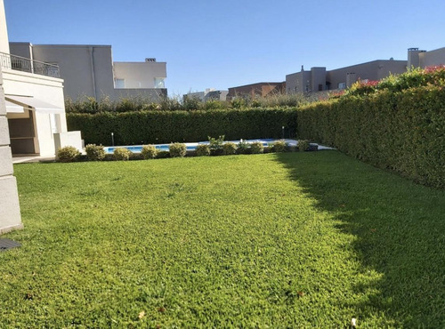 Imagen 3 de 13 de Casa En Venta Barrio Cerrado Ayres Plaza Pilar