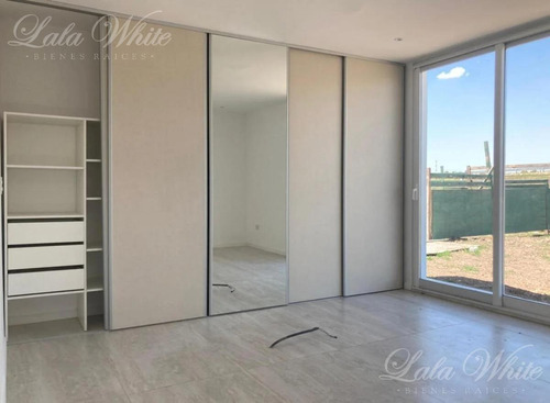 Imagen 8 de 14 de Venta/alquiler Anual - Casa A Estrenar En Lares De Canning