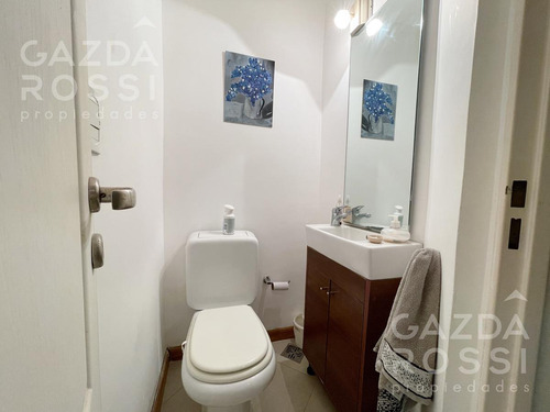 Venta Impecable 3 Ambientes Con Jardín Y Cochera, En La Vieja Estación Canning