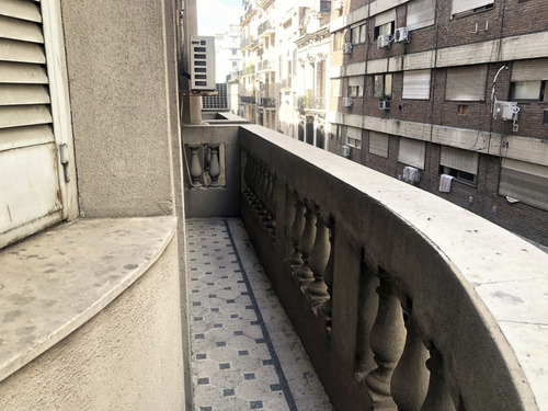 Excelente 5 Ambientes Con Dependencia En Monserrat! Posibilidad De Financiación!