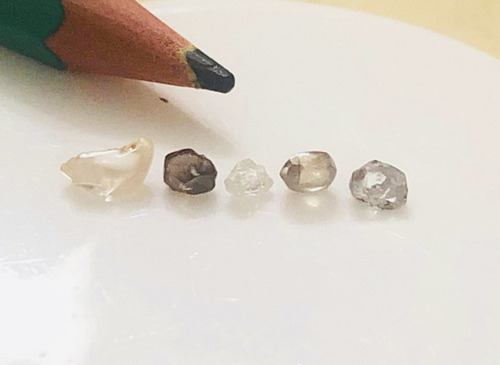 Diamante Bruto Lote Com 1,32 Quilates 5 Pedras Ótimas Branco
