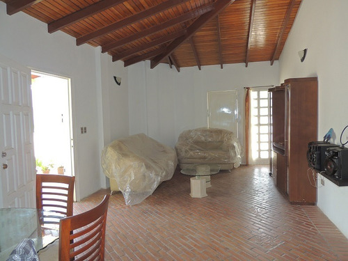 Imagen 3 de 12 de Bella Casa Con Un Amplio Terreno Situada En Pan De Azúcar