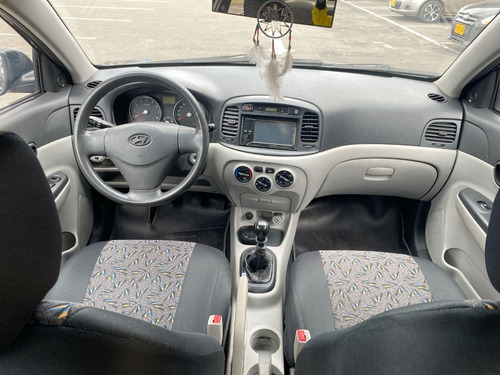 Imagen 14 de 25 de Hyundai Accent Gls 2010
