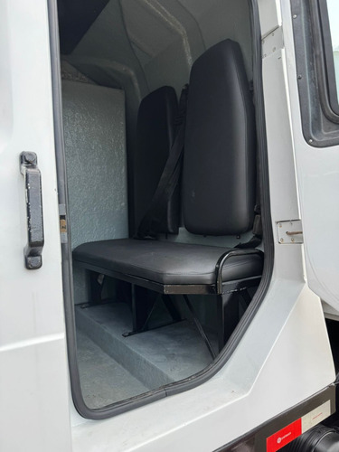 Mb Accelo 815 Ano 2018/2019 C/ Cab. Suplementar E Car. Ferro