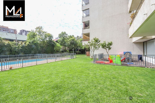 Amplio Departamento De 4 Dorm. En Calle Tranquila
