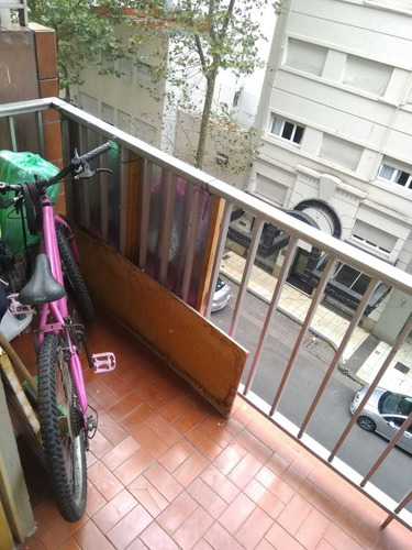 Imagen 7 de 11 de Departamento Con Balcon A La Calle. Centro Mar Del Plata