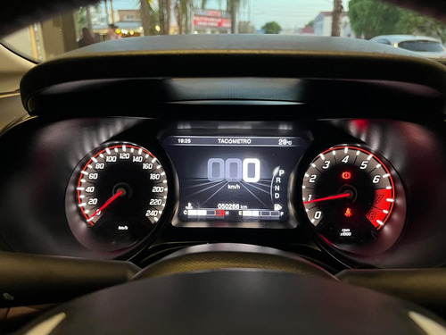 Fiat Cronos 1.8 16v Precision