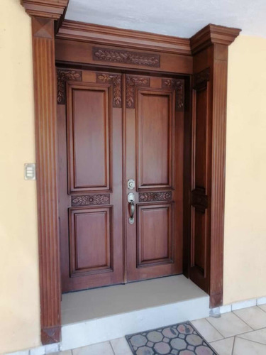 Imagen 14 de 17 de Casa De 3 Recamaras Y 5 Baños Y Cochera Para 2 Carros