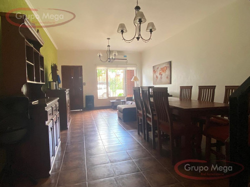 Imagen 4 de 24 de Duplex 4 Amb C/ent Auto, Patio Y Playroom