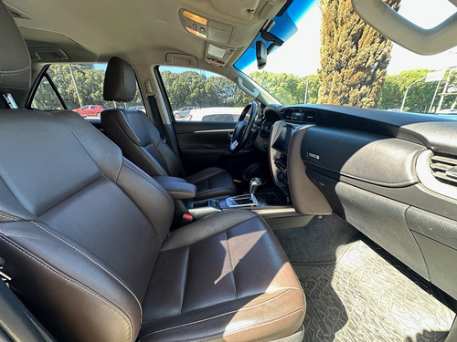 Toyota Hilux SW4 2.8 Srx 177cv 4x4 7as At