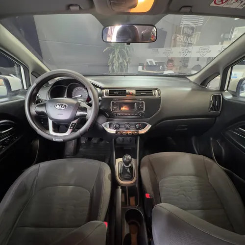 Kia Rio 1.2 4 p
