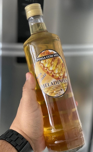 Imagem 1 de 10 de Licor De Pinga Com Mel - Artesanal - Direto Do Interior Sp