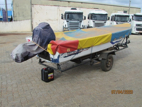 Barco - Motor Yamaha 25hp-carreta Documentada + Acessórios