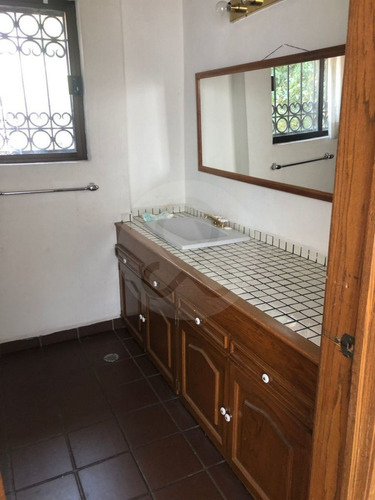 Casa En Venta En Lomas De Bezares