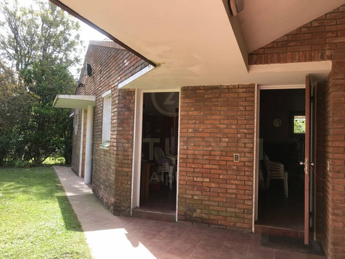 Imagen 30 de 30 de Excepcional Residencia Con Hermoso Parque En Atlantida.