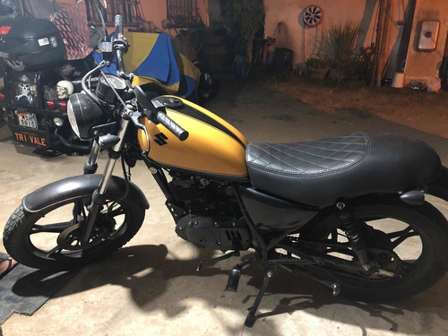 Suzuki Intruder Cafe Racer
