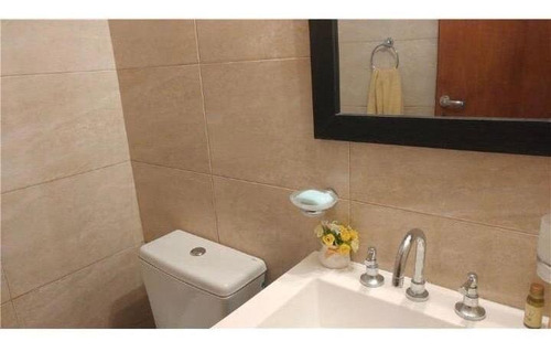 Imagen 21 de 30 de Casa En Venta - 2 Dormitorios 2 Baños - 115 M2 - Abasto