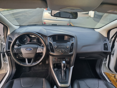 Ford Focus 2.0 Titanium Flex Powershift 5p